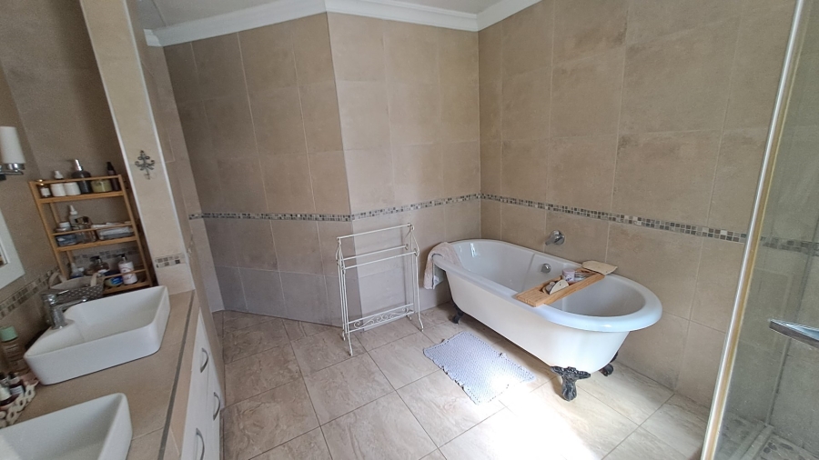 7 Bedroom Property for Sale in Universitas Free State